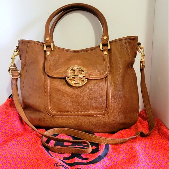 Tory Burch Handbags - Tory burch Tan Pebbled Leather Crossbody/Shoulder Bag